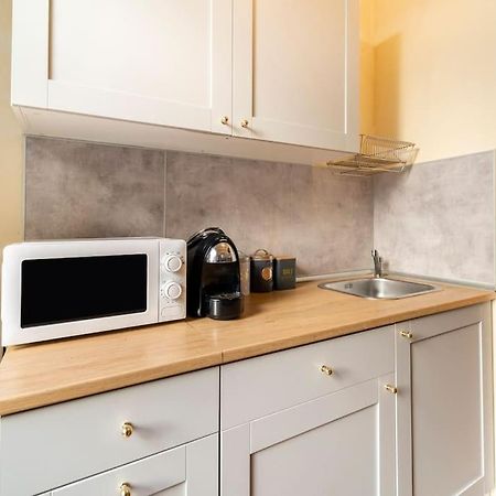 Appartamento Elegante E Centrale La Foglia D'Oro Болоня Екстериор снимка